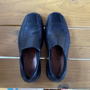 Ecco Men's Black Leather Loafers. Size 43. 9.5